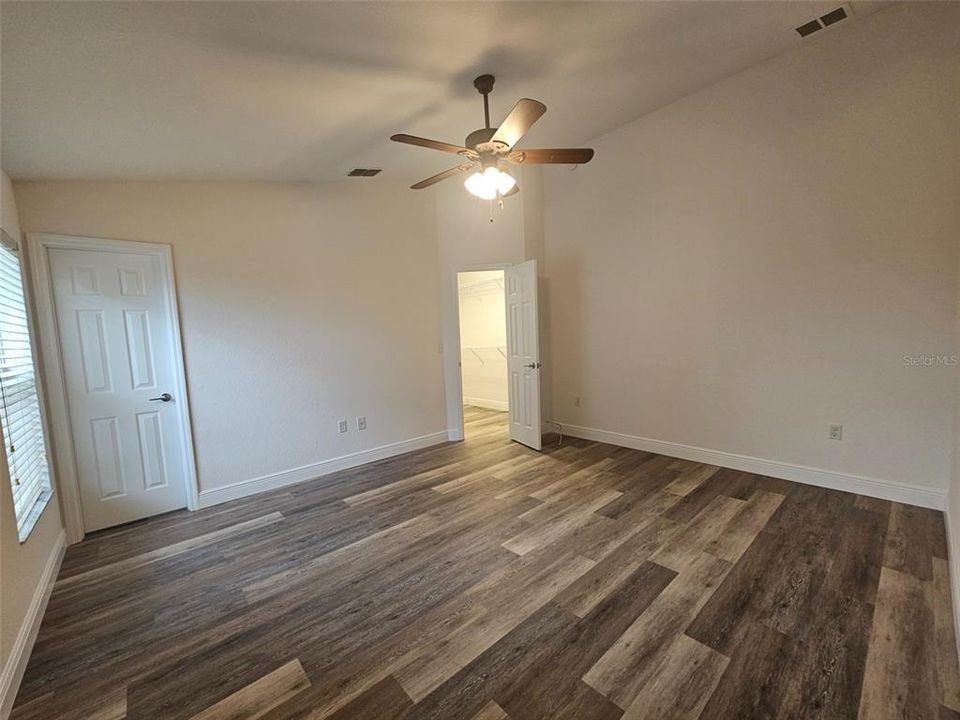 En Renta: $1,950 (3 camas, 2 baños, 1271 Pies cuadrados)