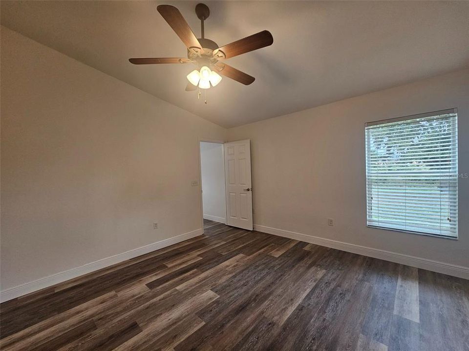 En Renta: $1,950 (3 camas, 2 baños, 1271 Pies cuadrados)