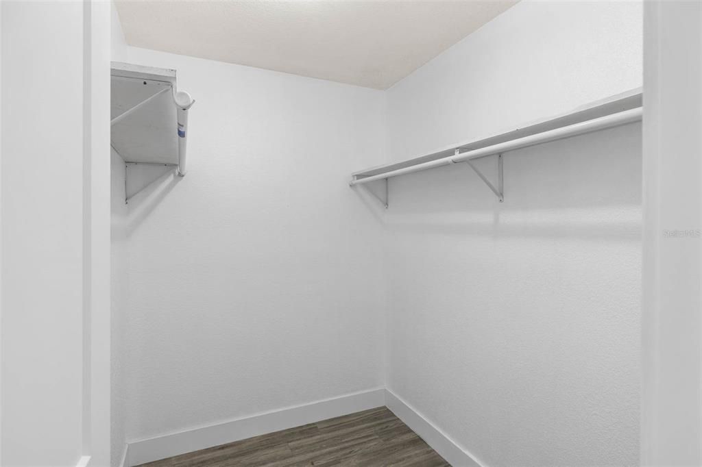 出租: $2,500 (2 贝兹, 2 浴室, 1416 平方英尺)