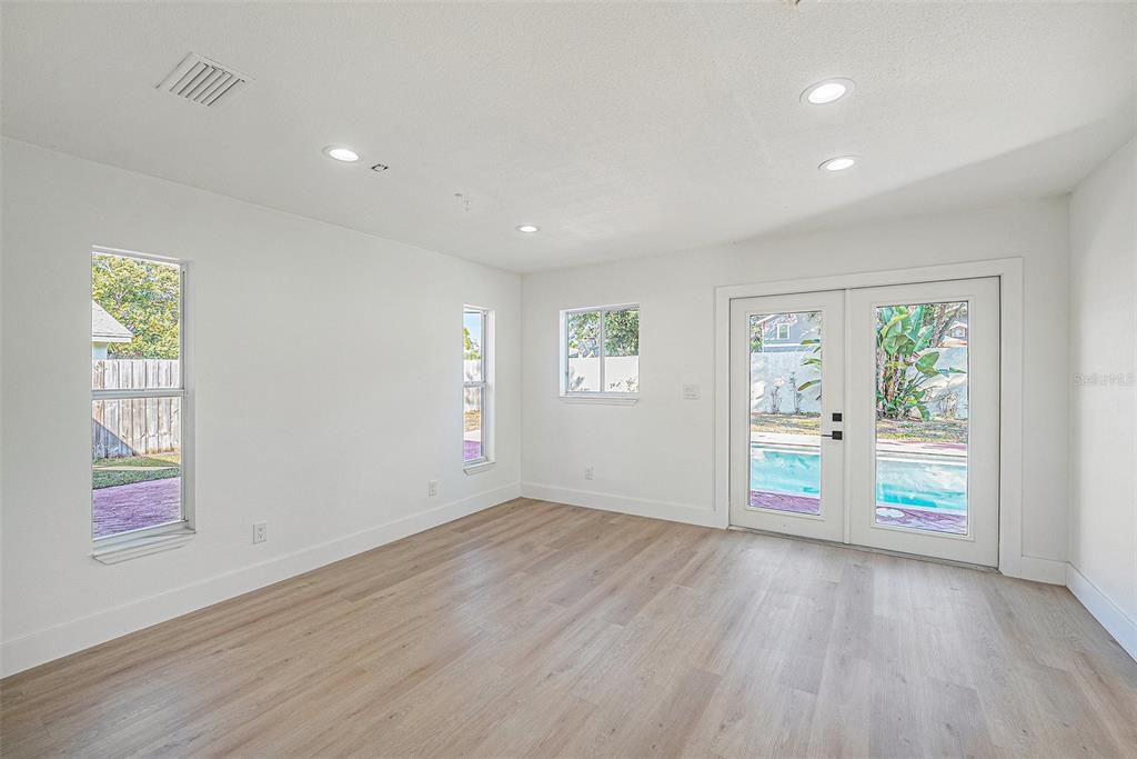 На продажу: $489,000 (3 спален, 2 ванн, 1545 Квадратных фут)