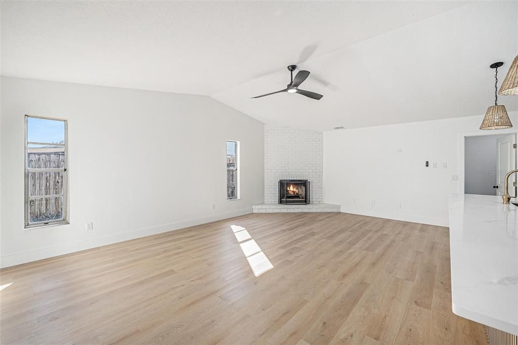 На продажу: $489,000 (3 спален, 2 ванн, 1545 Квадратных фут)