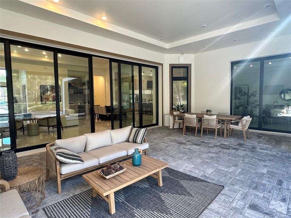 For Sale: $2,997,000 (5 beds, 6 baths, 4430 Square Feet)