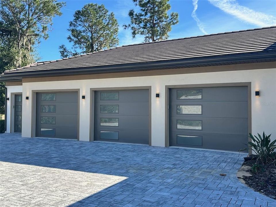 For Sale: $2,997,000 (5 beds, 6 baths, 4430 Square Feet)