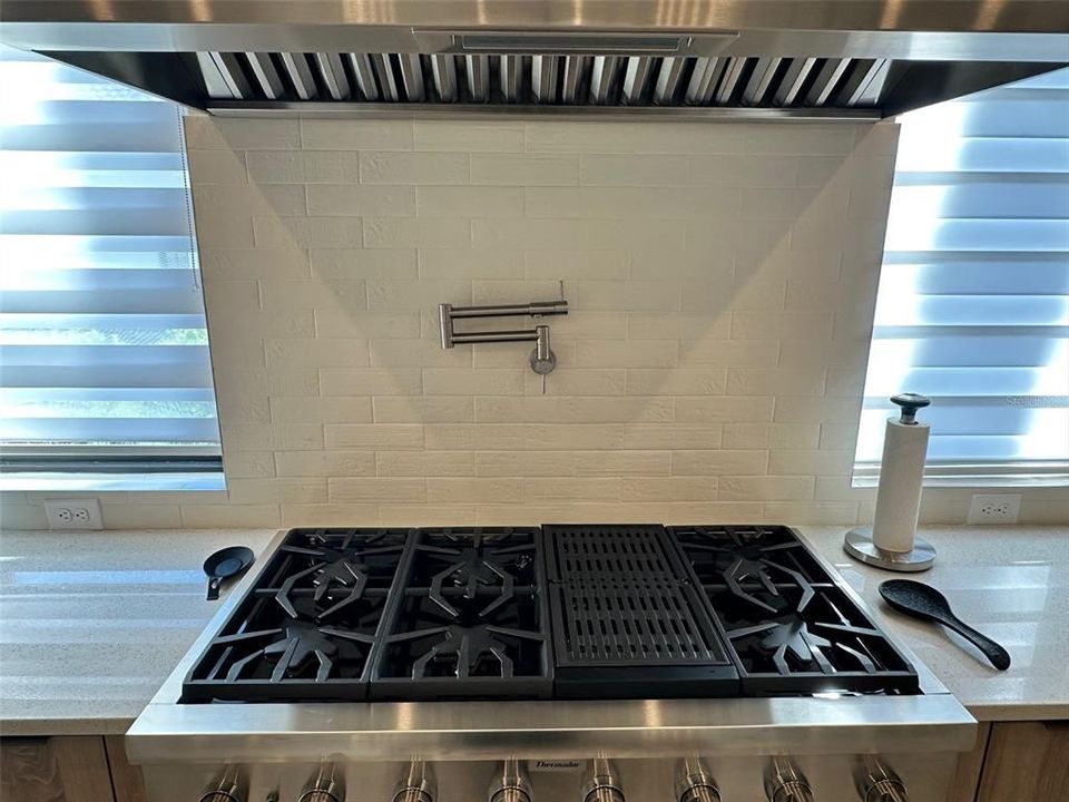 For Sale: $2,997,000 (5 beds, 6 baths, 4430 Square Feet)