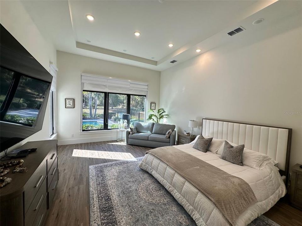 For Sale: $2,997,000 (5 beds, 6 baths, 4430 Square Feet)