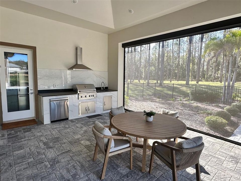 For Sale: $2,997,000 (5 beds, 6 baths, 4430 Square Feet)