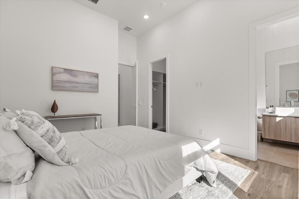 待售: $2,997,000 (5 贝兹, 6 浴室, 4430 平方英尺)