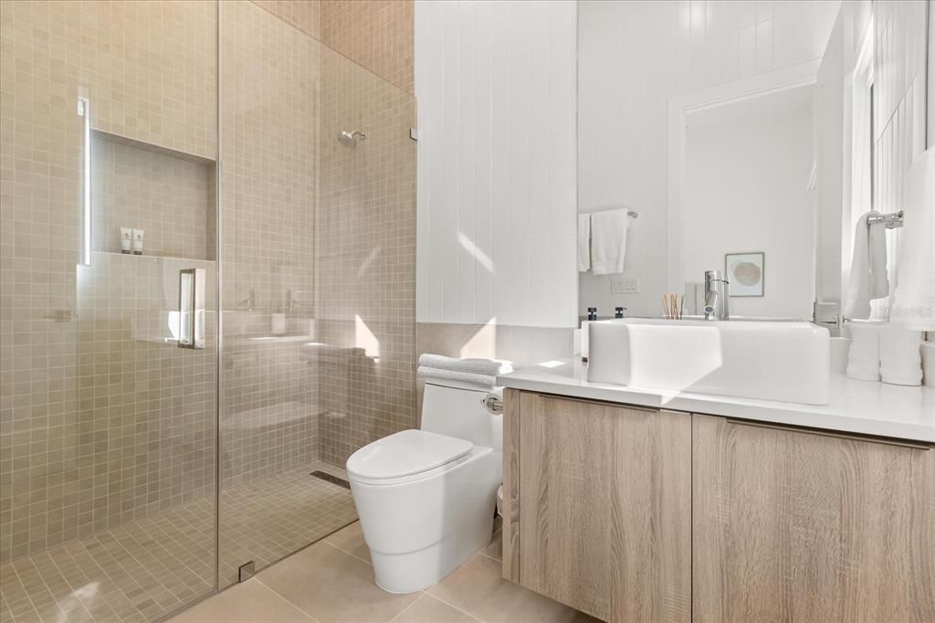 待售: $2,997,000 (5 贝兹, 6 浴室, 4430 平方英尺)