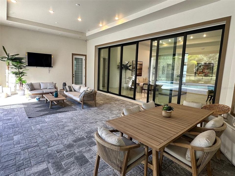 For Sale: $2,997,000 (5 beds, 6 baths, 4430 Square Feet)