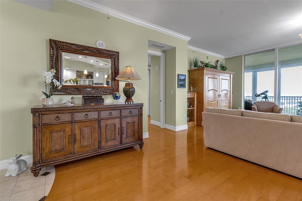 Active With Contract: $1,800,000 (3 beds, 3 baths, 2778 Square Feet)