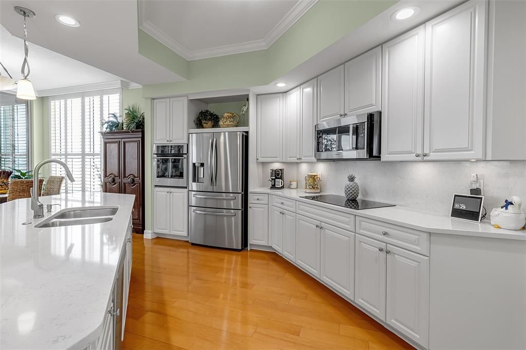 Active With Contract: $1,800,000 (3 beds, 3 baths, 2778 Square Feet)