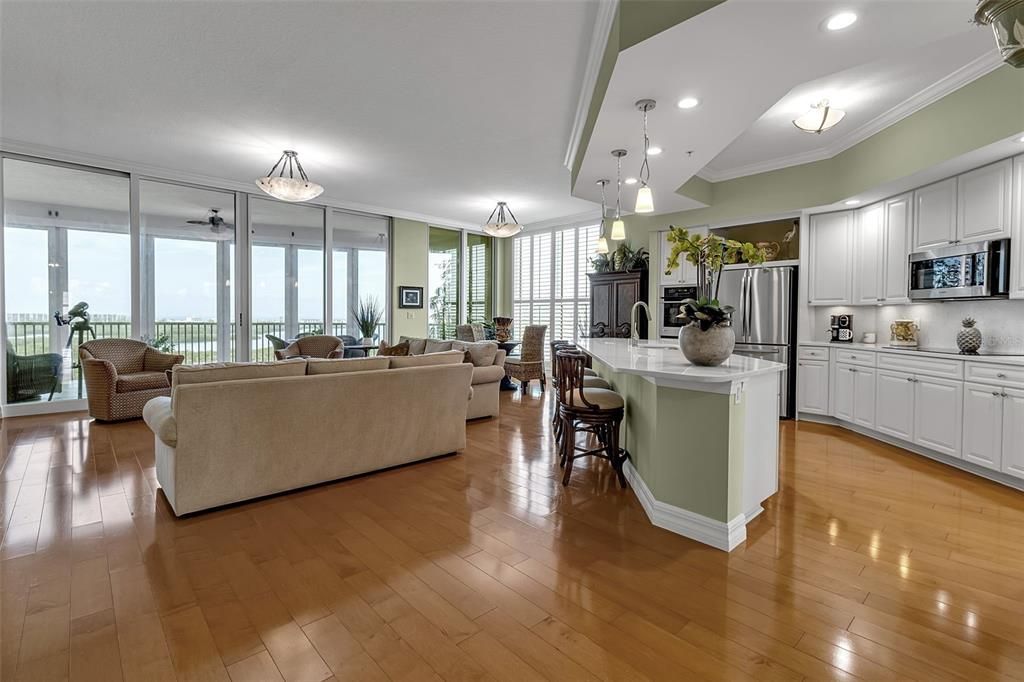 Active With Contract: $1,800,000 (3 beds, 3 baths, 2778 Square Feet)