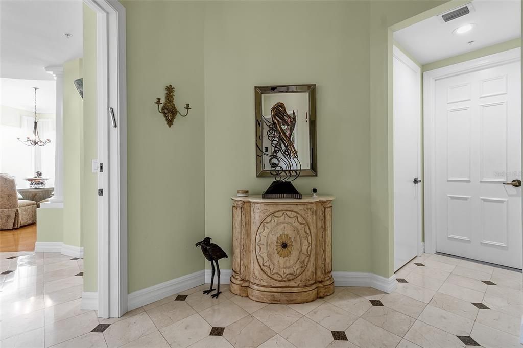 Active With Contract: $1,800,000 (3 beds, 3 baths, 2778 Square Feet)