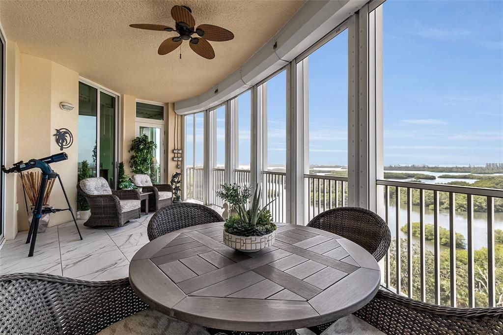 Active With Contract: $1,800,000 (3 beds, 3 baths, 2778 Square Feet)