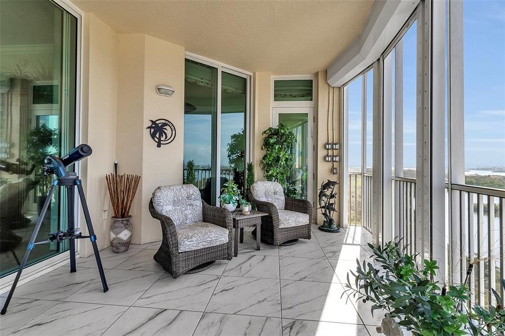 Active With Contract: $1,800,000 (3 beds, 3 baths, 2778 Square Feet)