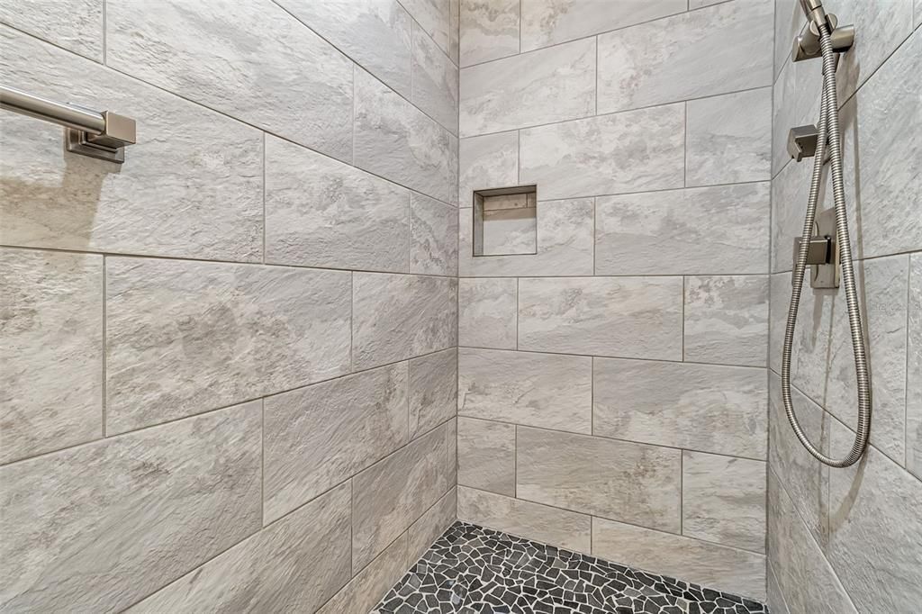 Active With Contract: $1,800,000 (3 beds, 3 baths, 2778 Square Feet)