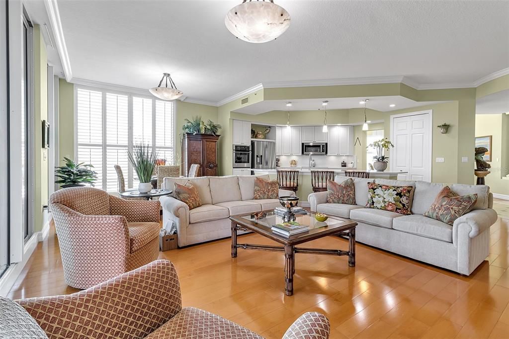 Active With Contract: $1,800,000 (3 beds, 3 baths, 2778 Square Feet)