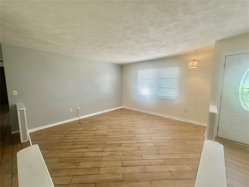 For Rent: $1,700 (3 beds, 2 baths, 1536 Square Feet)