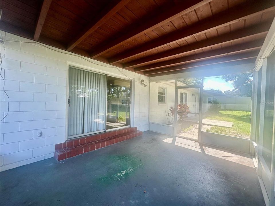 For Rent: $1,700 (3 beds, 2 baths, 1536 Square Feet)