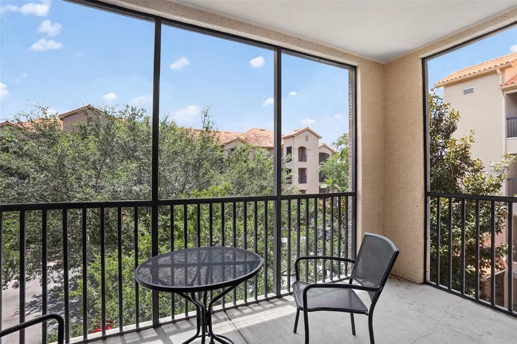 Active With Contract: $174,900 (2 beds, 2 baths, 1134 Square Feet)