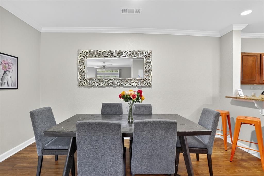 Active With Contract: $174,900 (2 beds, 2 baths, 1134 Square Feet)
