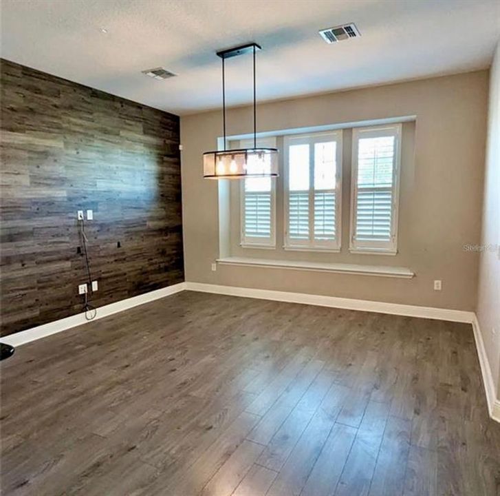 For Rent: $2,600 (3 beds, 2 baths, 2297 Square Feet)