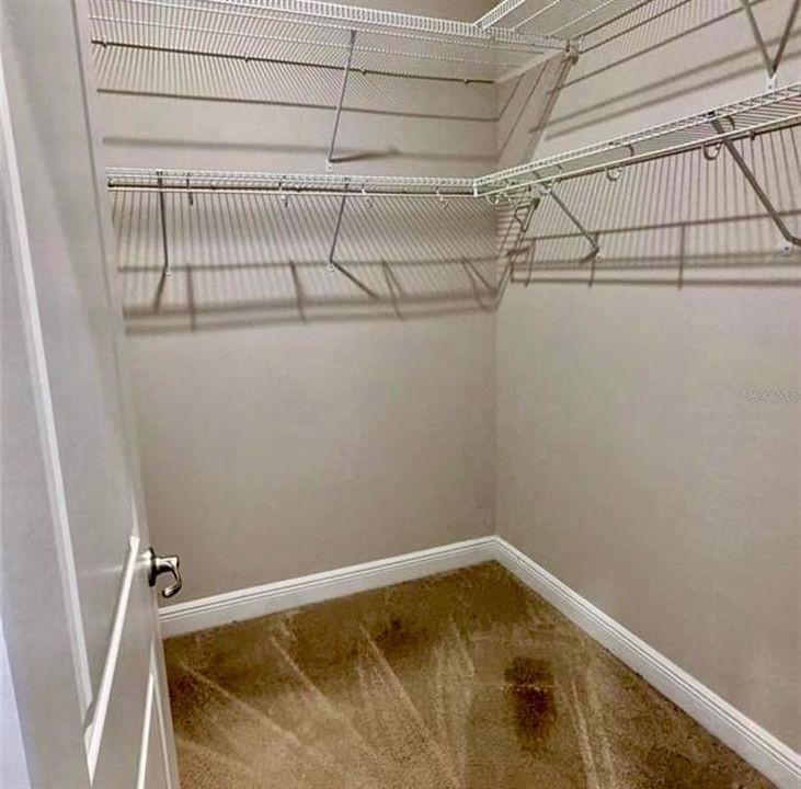 For Rent: $2,600 (3 beds, 2 baths, 2297 Square Feet)