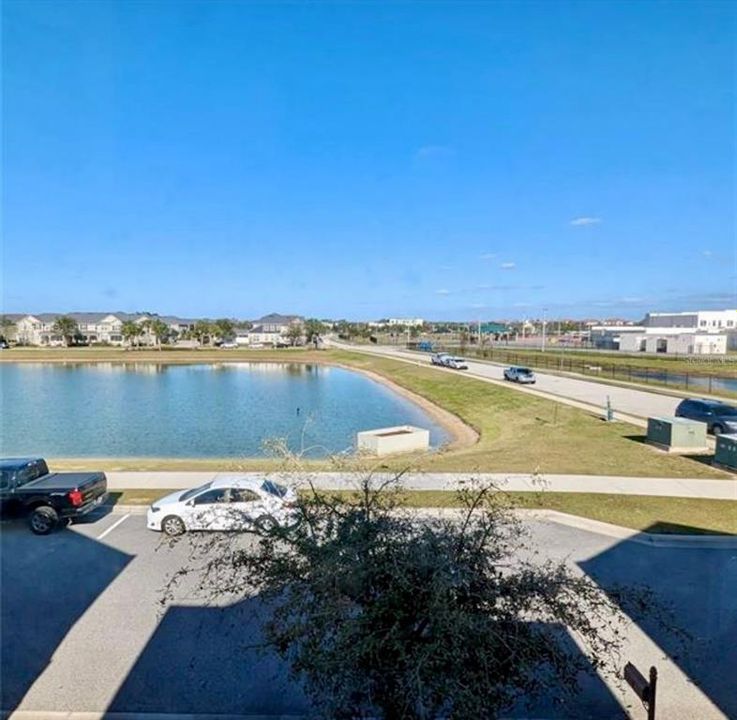 For Rent: $2,600 (3 beds, 2 baths, 2297 Square Feet)