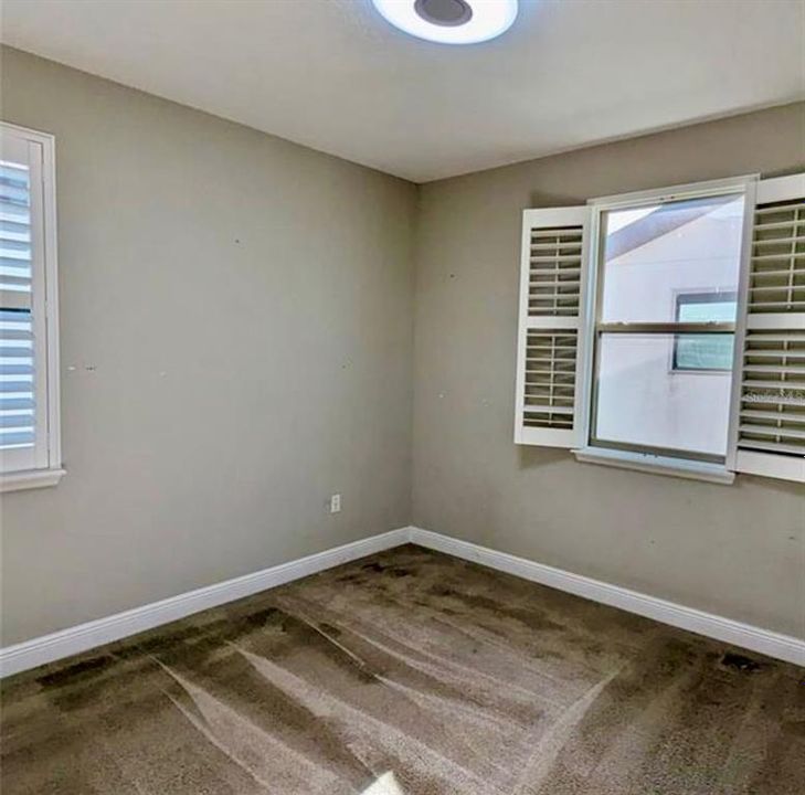 For Rent: $2,600 (3 beds, 2 baths, 2297 Square Feet)