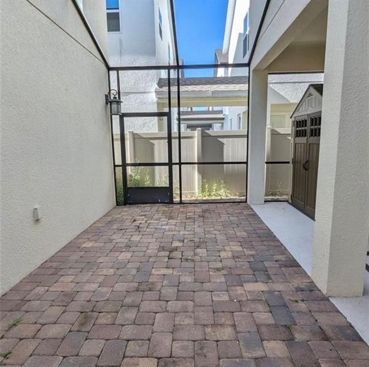 For Rent: $2,600 (3 beds, 2 baths, 2297 Square Feet)