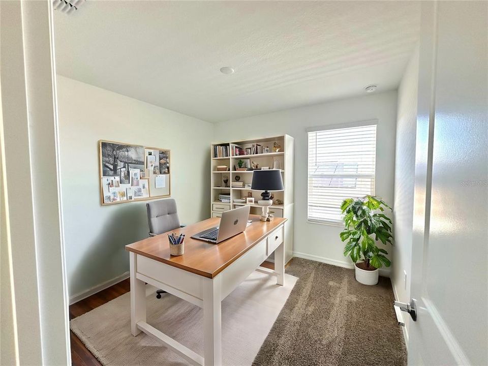 For Rent: $2,350 (5 beds, 2 baths, 2254 Square Feet)