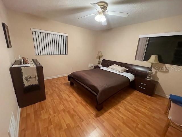 For Sale: $210,000 (3 beds, 2 baths, 1134 Square Feet)