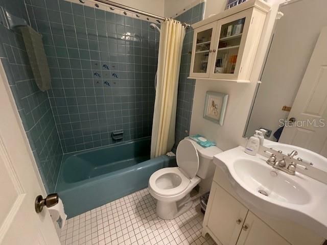 For Sale: $210,000 (3 beds, 2 baths, 1134 Square Feet)