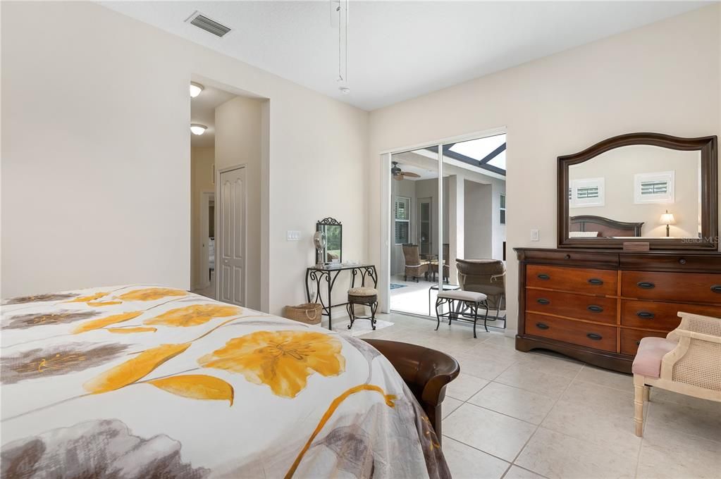 В аренду: $4,500 (3 спален, 2 ванн, 2200 Квадратных фут)