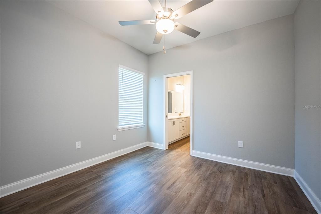 For Sale: $619,000 (4 beds, 3 baths, 2566 Square Feet)