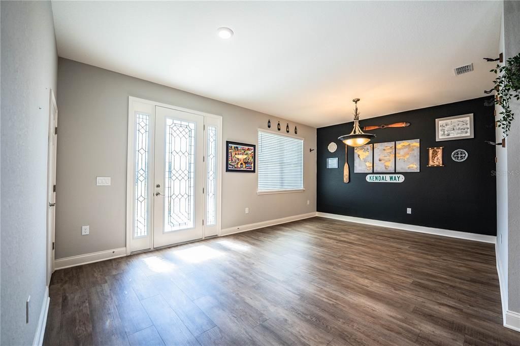 For Sale: $619,000 (4 beds, 3 baths, 2566 Square Feet)