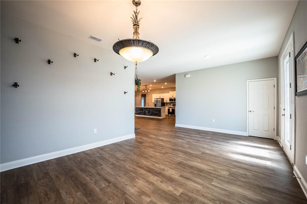 For Sale: $619,000 (4 beds, 3 baths, 2566 Square Feet)