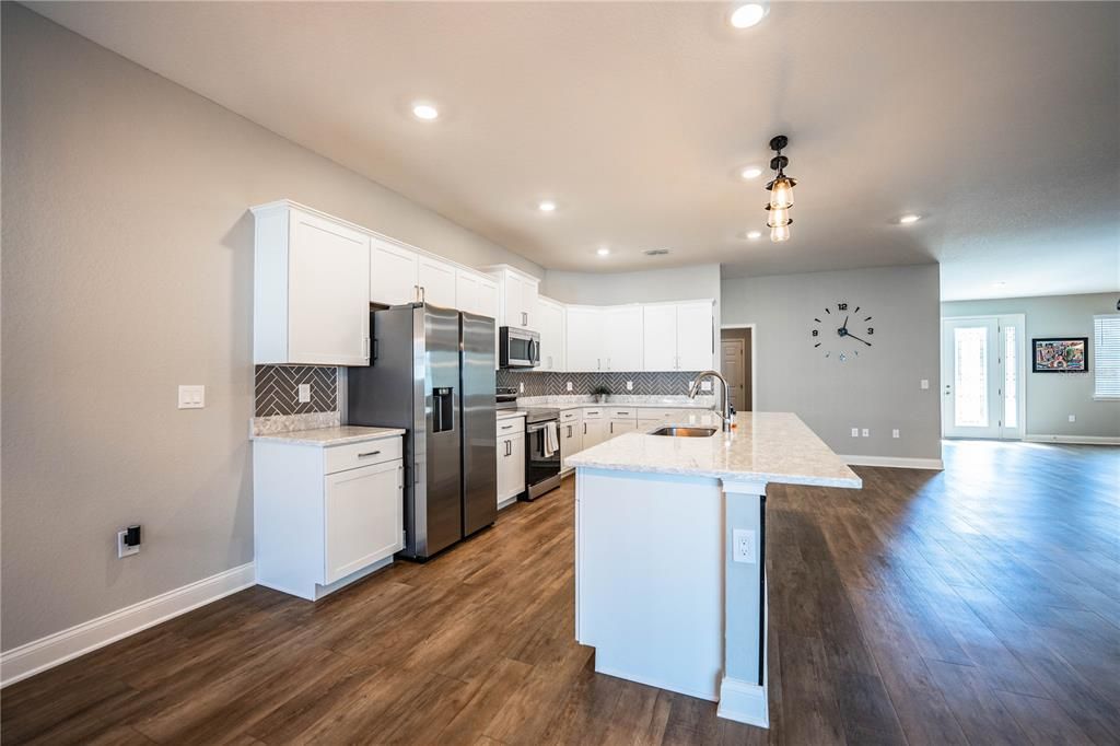 For Sale: $619,000 (4 beds, 3 baths, 2566 Square Feet)