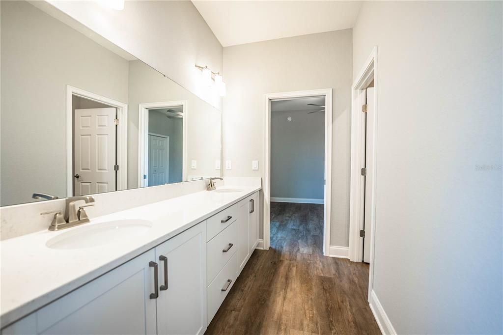 For Sale: $619,000 (4 beds, 3 baths, 2566 Square Feet)