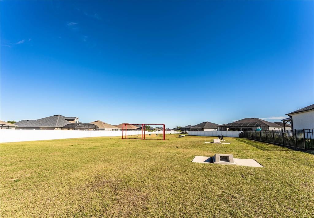 For Sale: $619,000 (4 beds, 3 baths, 2566 Square Feet)