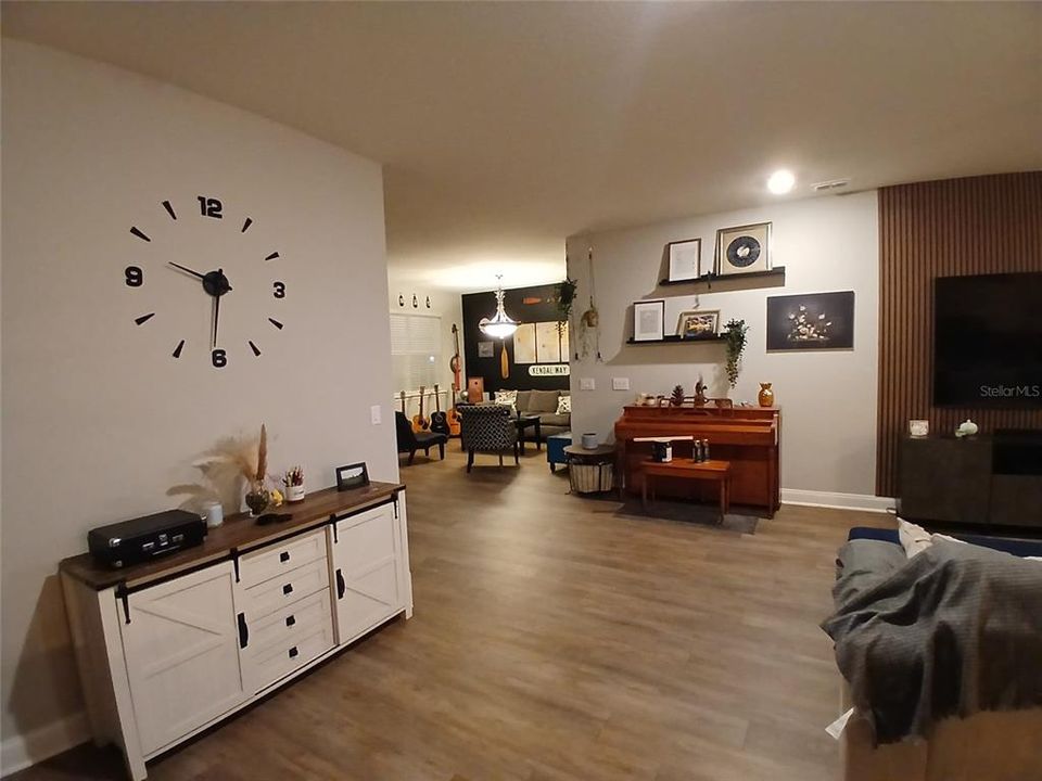 На продажу: $619,000 (4 спален, 3 ванн, 2566 Квадратных фут)