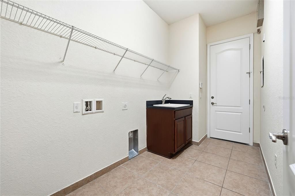 For Sale: $515,000 (4 beds, 3 baths, 2193 Square Feet)