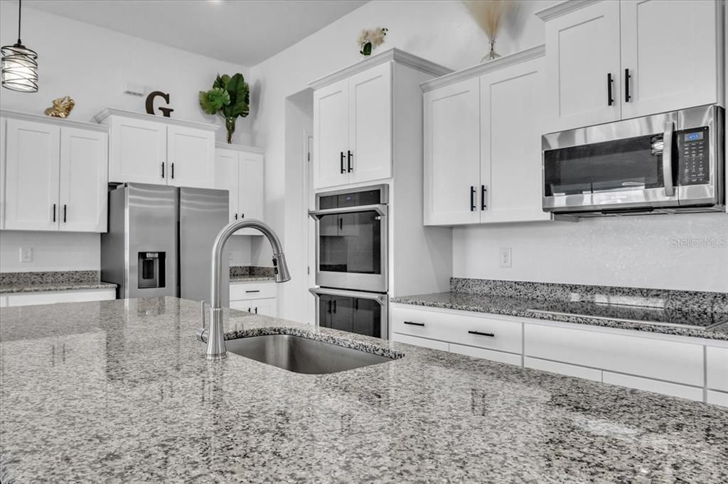 En Venta: $529,900 (4 camas, 3 baños, 3129 Pies cuadrados)