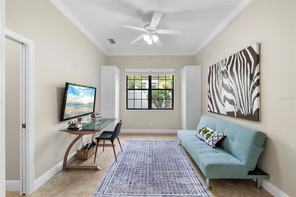 For Sale: $549,000 (3 beds, 2 baths, 1917 Square Feet)