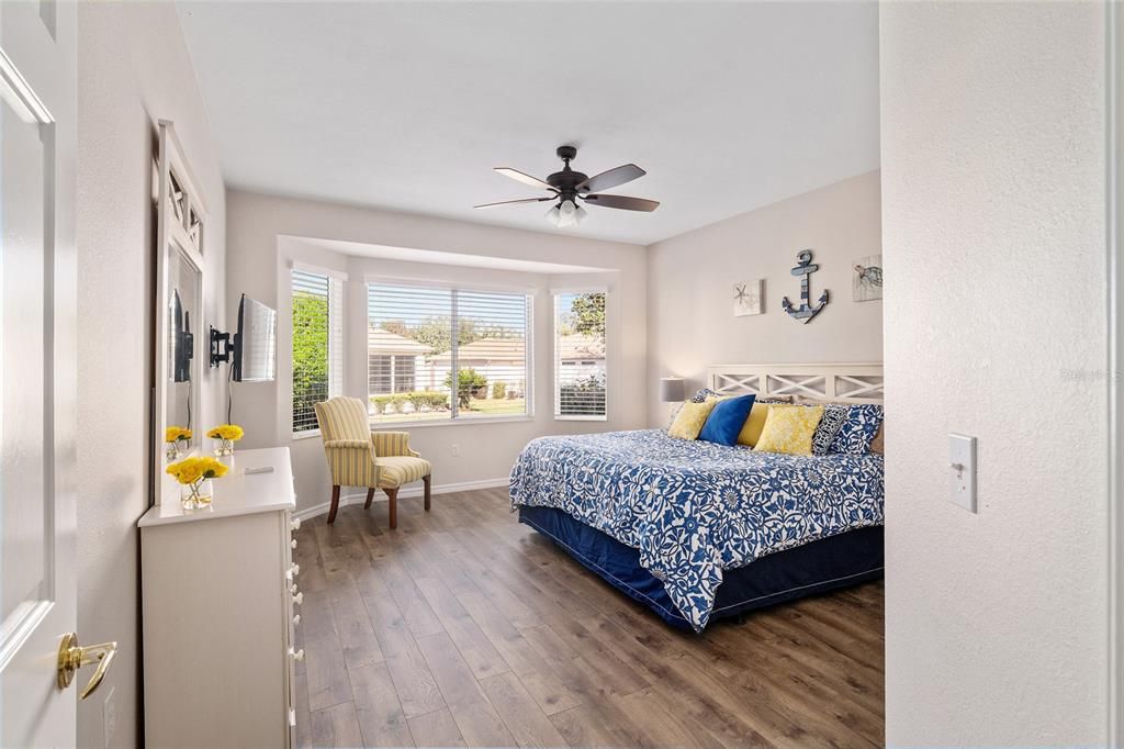 En Venta: $279,900 (2 camas, 2 baños, 1274 Pies cuadrados)