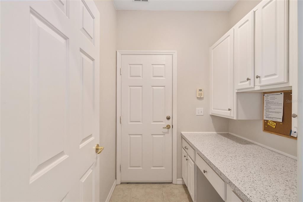 En Venta: $279,900 (2 camas, 2 baños, 1274 Pies cuadrados)