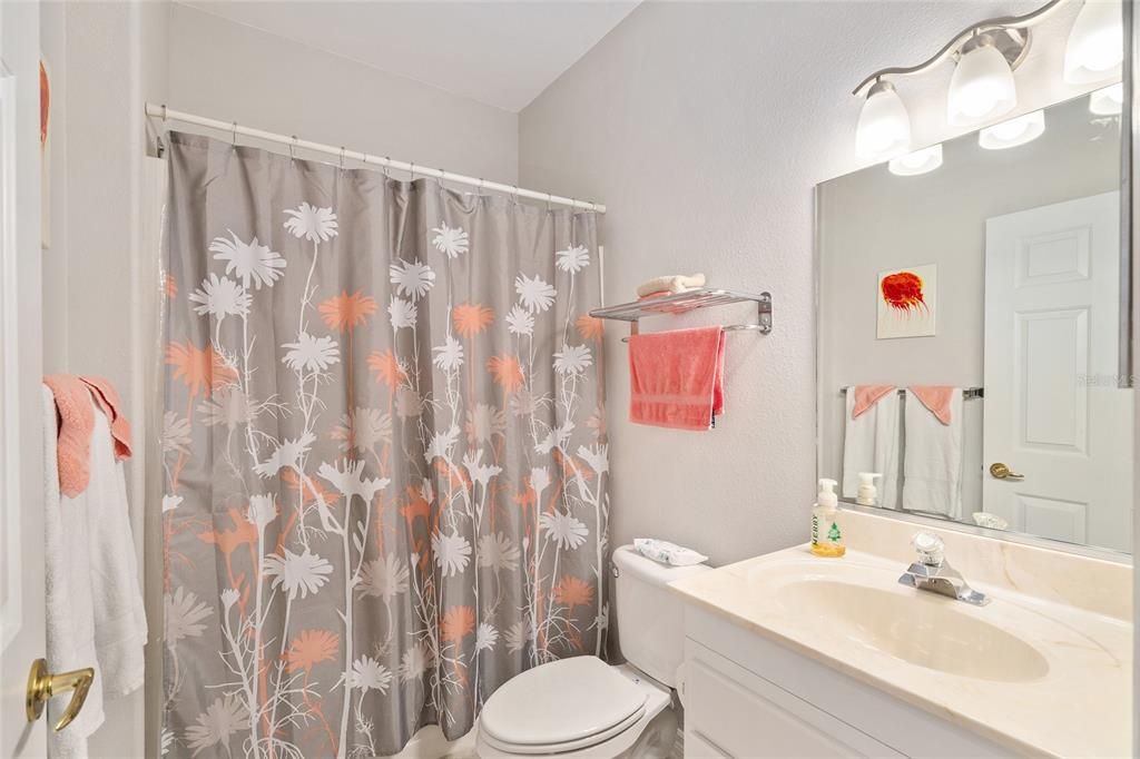 En Venta: $279,900 (2 camas, 2 baños, 1274 Pies cuadrados)