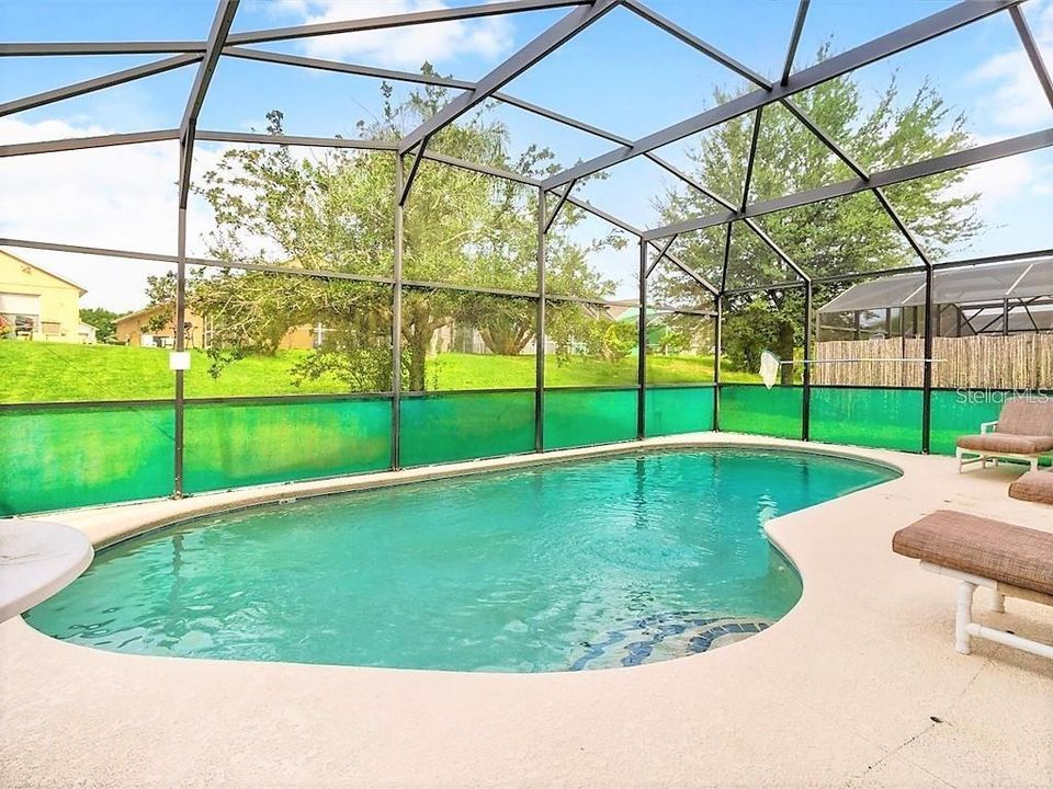 В аренду: $2,400 (5 спален, 3 ванн, 2488 Квадратных фут)