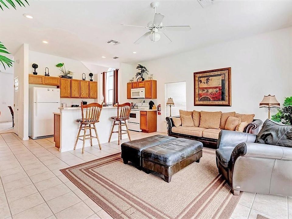 В аренду: $2,400 (5 спален, 3 ванн, 2488 Квадратных фут)