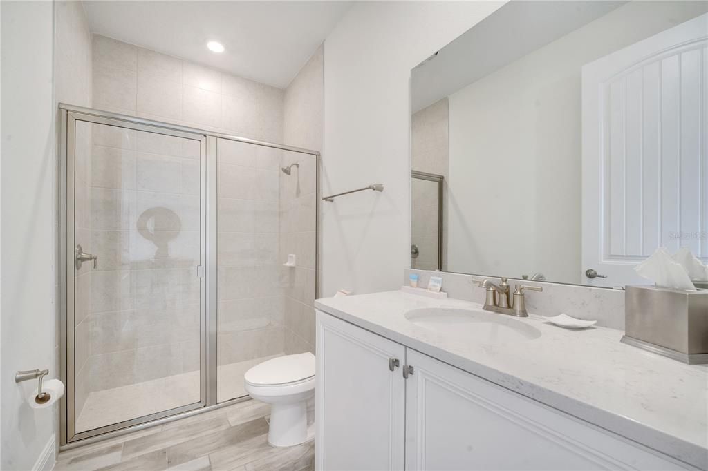 待售: $400,000 (4 贝兹, 3 浴室, 1712 平方英尺)